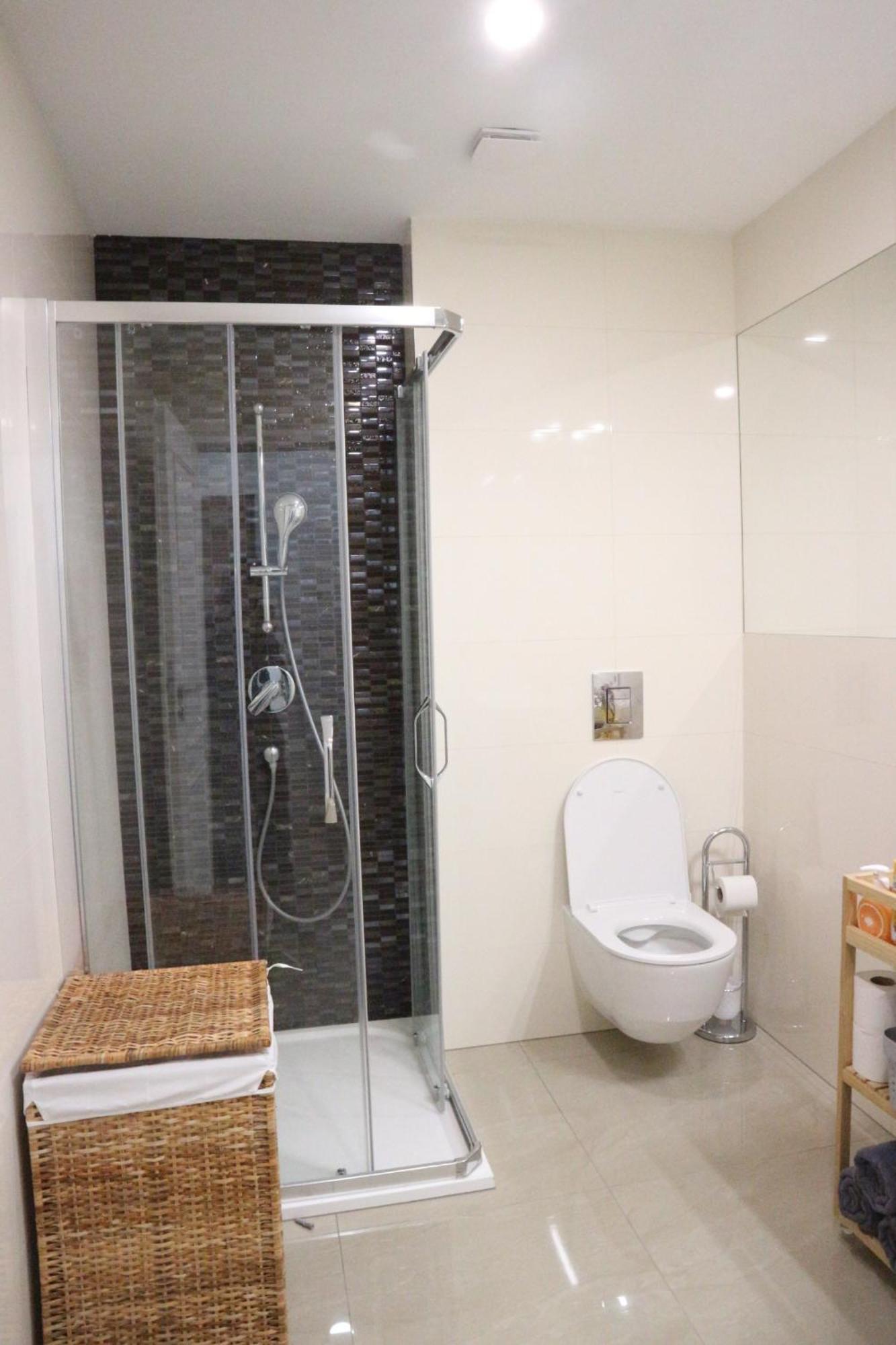 New 50m Charles Square Apartment Prag